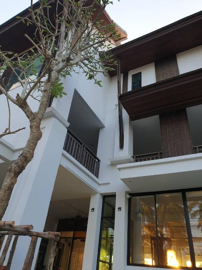Baan Ampai Beach Hotel Hua Thanon  Exteriör bild