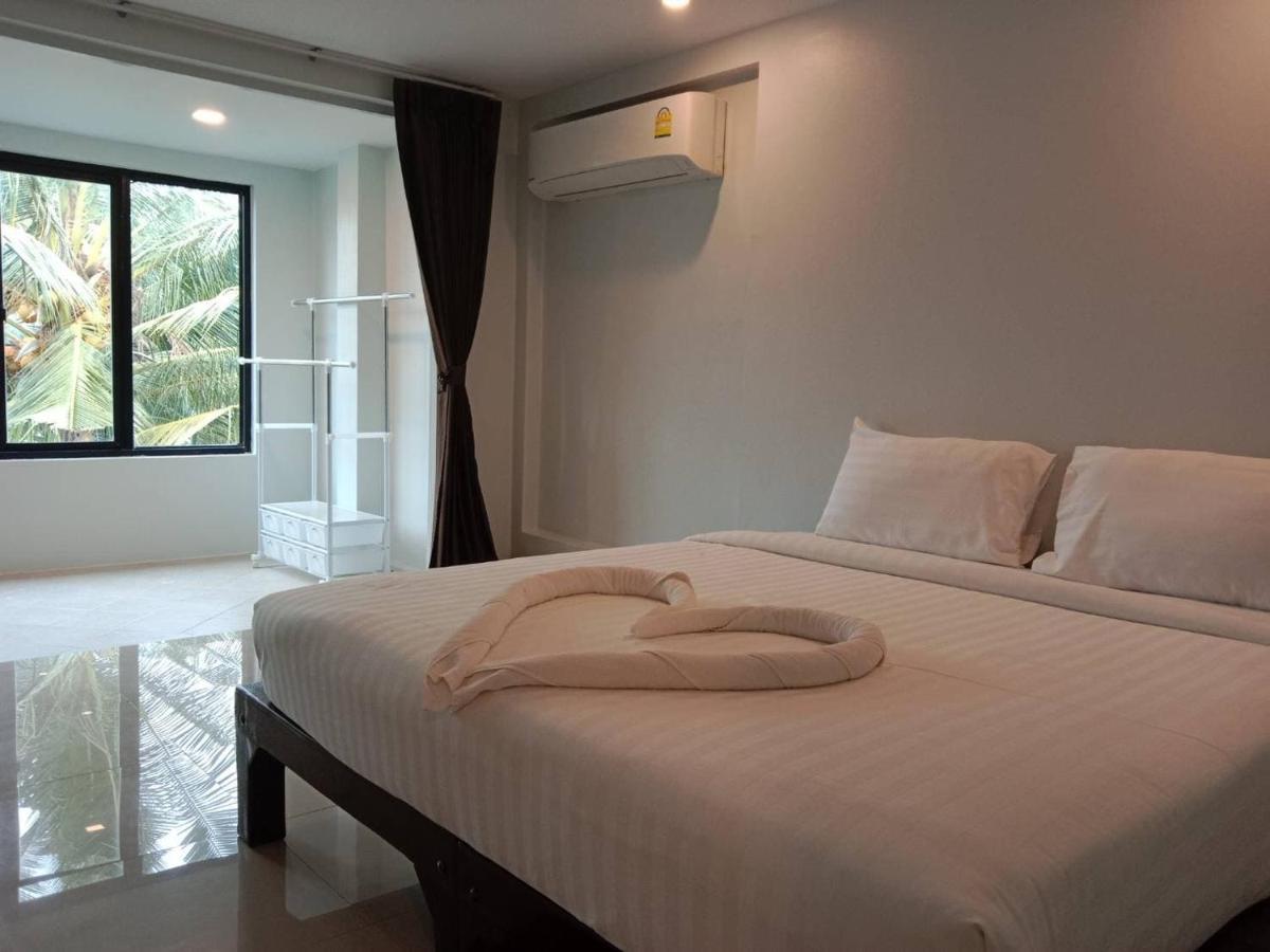 Baan Ampai Beach Hotel Hua Thanon  Exteriör bild