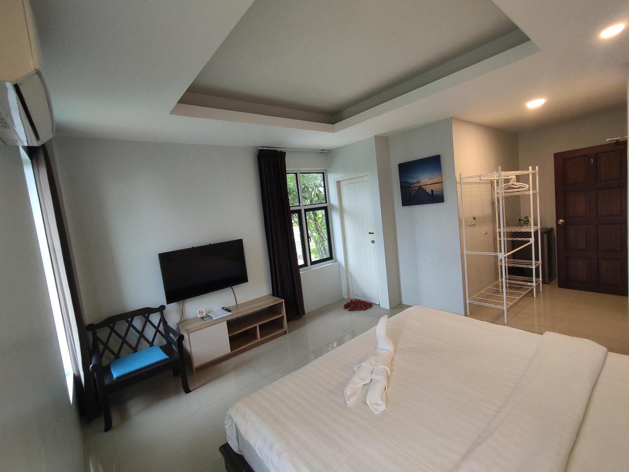 Baan Ampai Beach Hotel Hua Thanon  Exteriör bild